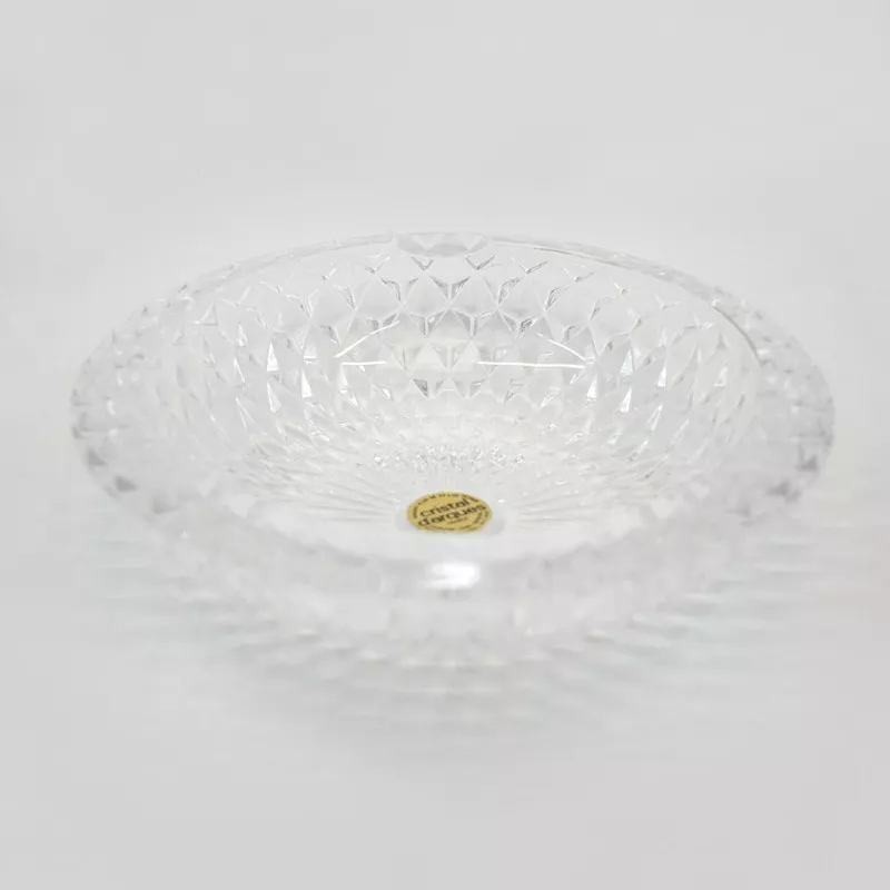 CENICERO DIAMANT 16 D\'ARQUES de cristal transparente con diseño tallado en forma de diamante y acabado brillante
