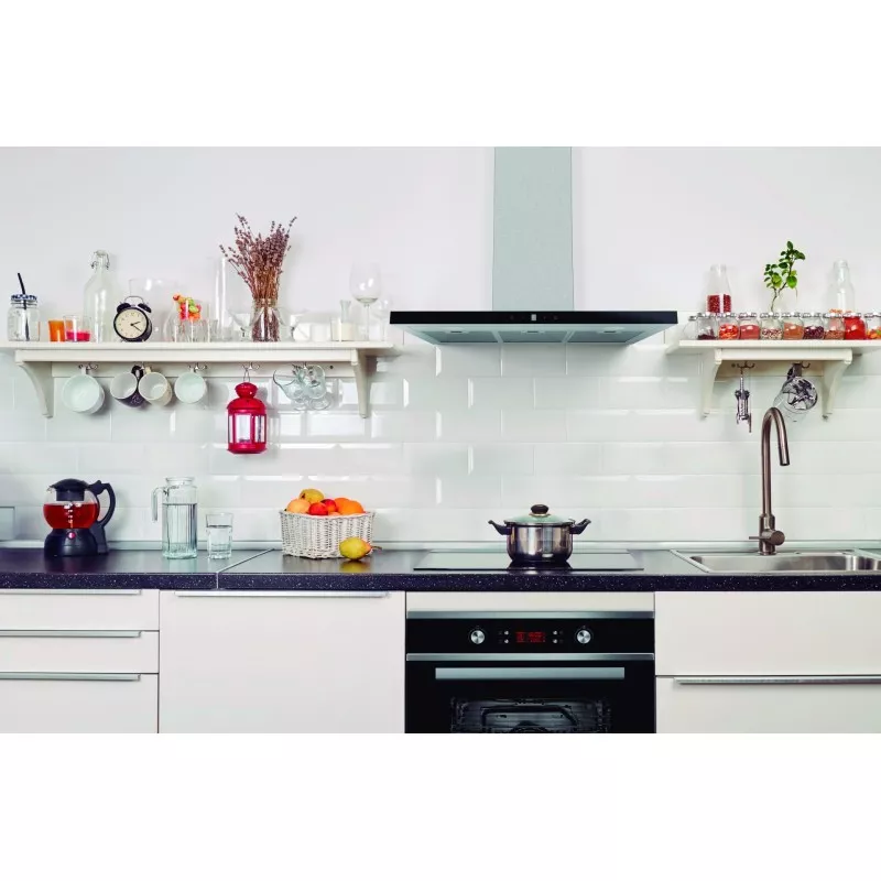 Campana decorativa T invertida Midea MH90B4300B-ES – 90 cm en color negro y acero inoxidable con diseño moderno y eficiente.