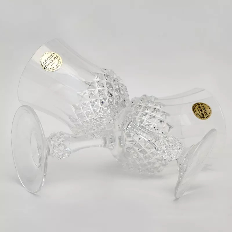 Copa Ancenis Nº 3 Vino D\'Arques de cristal transparente con diseño tallado y acabado brillante.