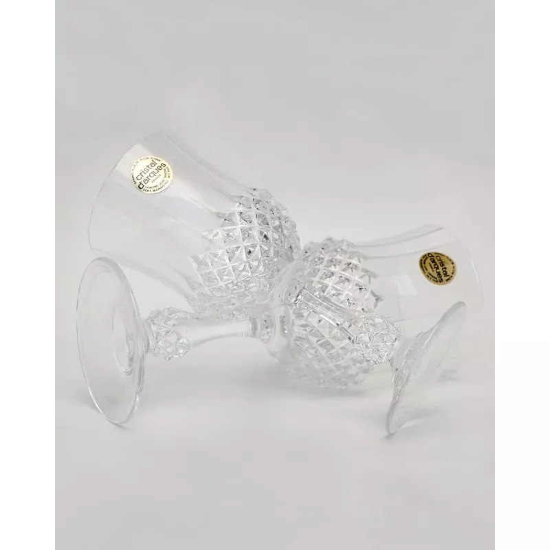 Copa Ancenis Nº 3 Vino D\'Arques de cristal transparente con diseño de corte y acabado brillante.
