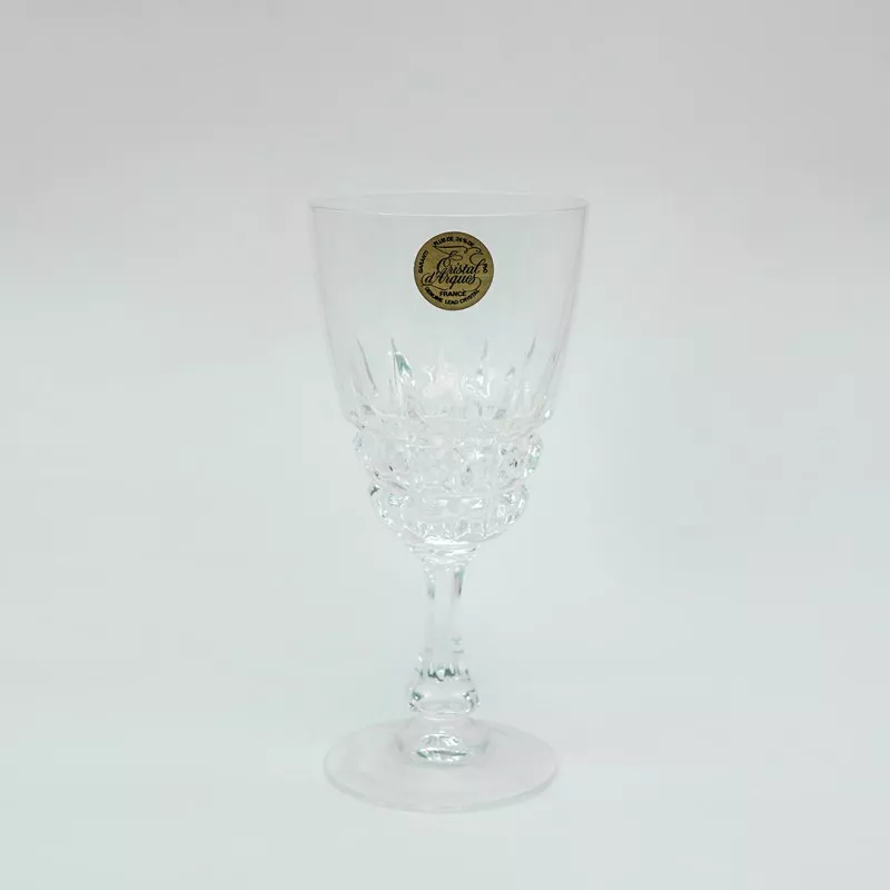 COPA POMPADOUR Nº 4 VINO D\'ARQUES de cristal transparente con diseño facetado y base robusta, ideal para vinos.