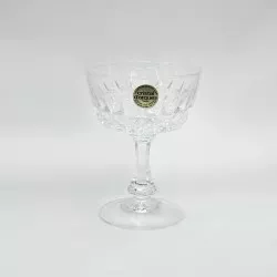 COPA POMPADOUR CHAMPAN BAJA D\'ARQUE de cristal transparente con diseño tallado y base elegante