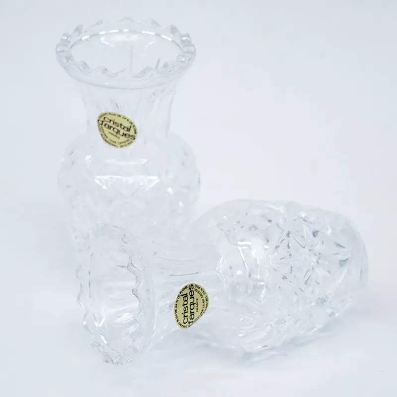VASO LUGNY C*2 FLOR. D\'ARQUES de cristal transparente con diseño tallado y acabado brillante.