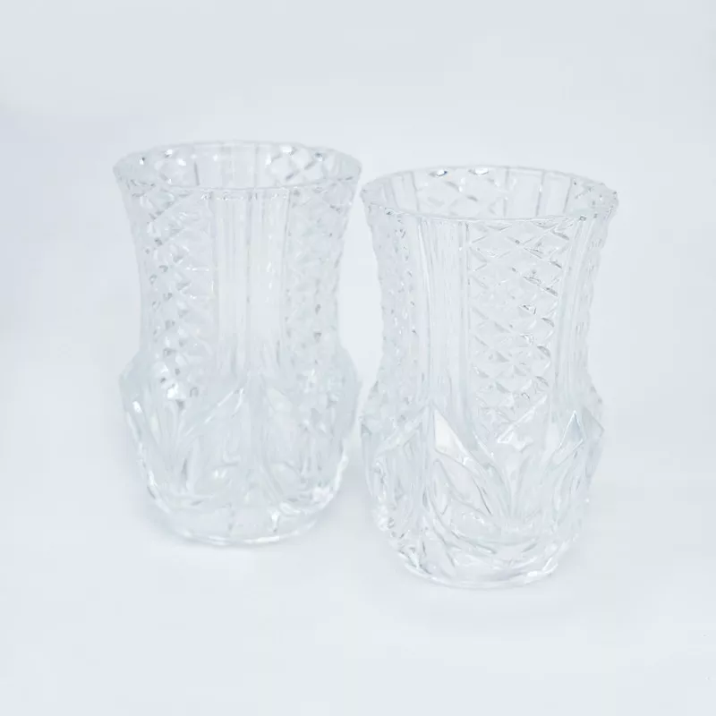 VASO VIOLETE ROYALE C2 D\'ARQUES de cristal transparente con diseño tallado y acabado brillante.