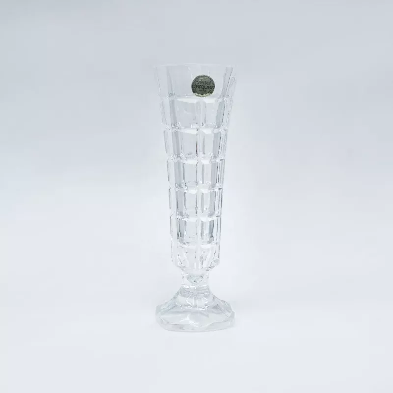VASO SOLIFLOR 22 D\'ARQUES de cristal transparente con diseño acanalado y base sólida, ideal para bebidas elegantes
