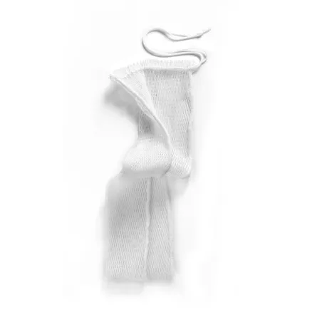 SACO LEGUMBRES 4KG IBILI 779010 de material malla blanca, ideal para cocer legumbres y facilitar la preparación.