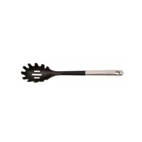 Cuchara para pasta Arcos 685200 de nylon negro con mango de acero inoxidable y diseño ergonómico.
