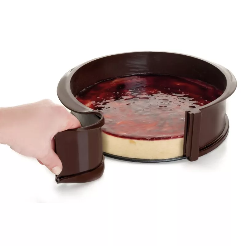 MOLDE DESM. SILICONA 25*7,5 CM 66775 LACOR flexible negro con asas para desmoldar fácilmente postres y tartas.