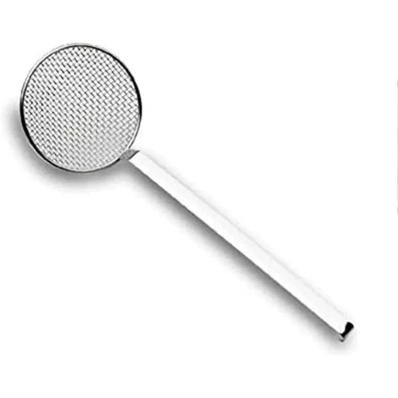 Espumadera Lacor 60423 alambre inox 24 cm con diseño perforado y mango largo para uso en cocina.