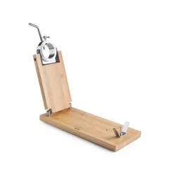 Jamonero inox Ibili 684240 con base de madera, diseño elegante y acabado en acero inoxidable.