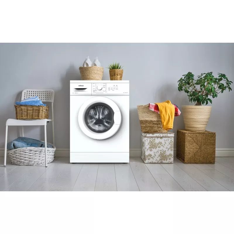 Lavadora Edesa EWF-6000 WH 6 kg blanca de carga frontal con 1000 rpm y 23 programas de lavado.