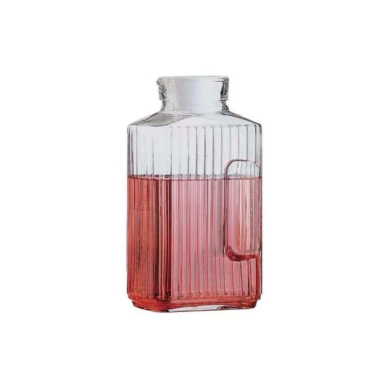 JARRA QUADRO 2 L. C/TAPA 1032116 de vidrio transparente con diseño estriado y asa, ideal para bebidas frías.