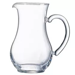 JARRA PICHET 0.5 LUMINARC de vidrio transparente con diseño elegante y asa ergonómica ideal para servir bebidas.