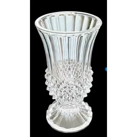 Florero Maintenon 23 Cristal d\'Arques de cristal transparente, diseño tallado y acabado elegante.
