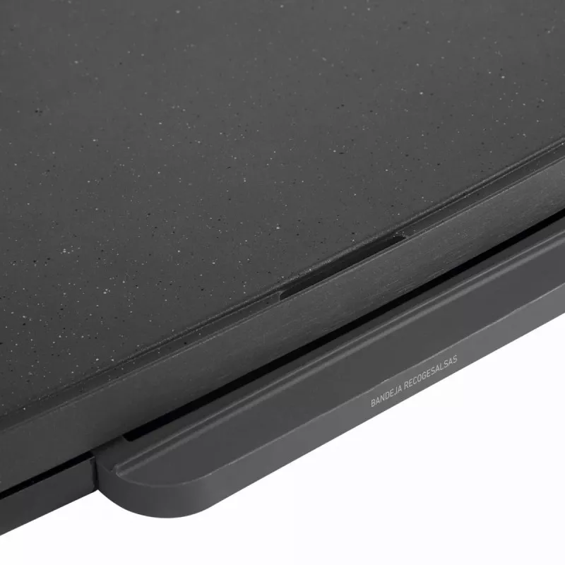 Plancha Jata JEGR1603 XXL 60 x 35 cm 2400 W con superficie antiadherente y diseño moderno en color negro
