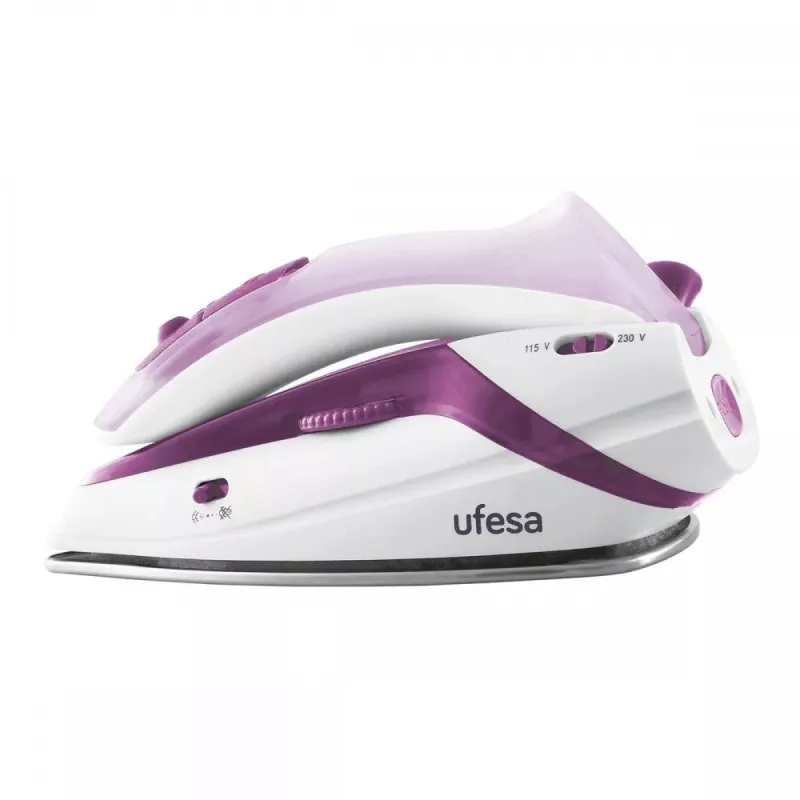Plancha de viaje Ufesa Perfect Trip 1100 W bivolt compacta en color blanco y morado con suela de cerámica.