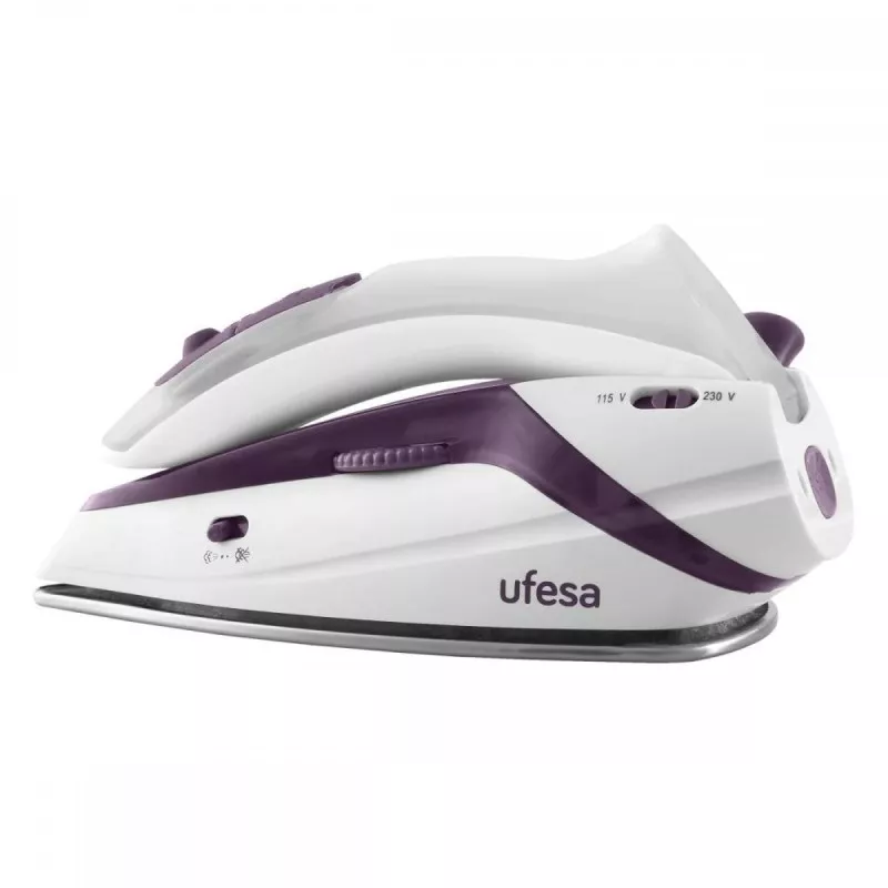 Plancha de viaje Ufesa Perfect Trip 1100 W bivolt blanca y morada con suela de cerámica y diseño compacto.