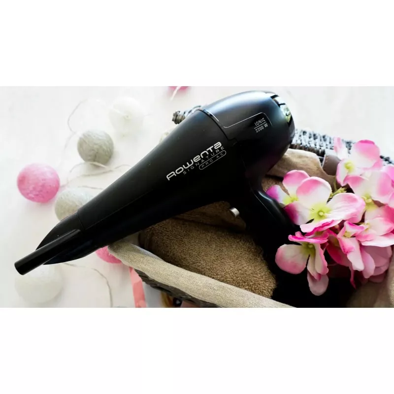 Secador de pelo Rowenta CV7810F0 Signature Pro 2200 W iónico color negro con tecnología iónica y diseño ergonómico.