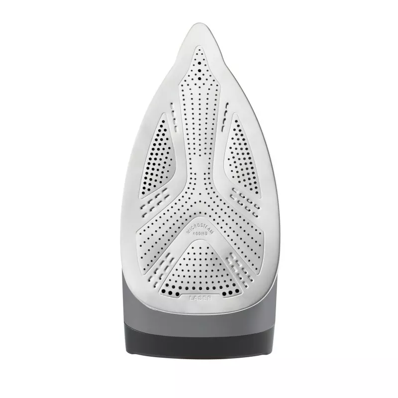 PLANCHA ROWENTA CENTRO DG8627FO 7,2 BAR con diseño ergonómico, acabado en blanco y gris, y sistema de vapor eficiente.