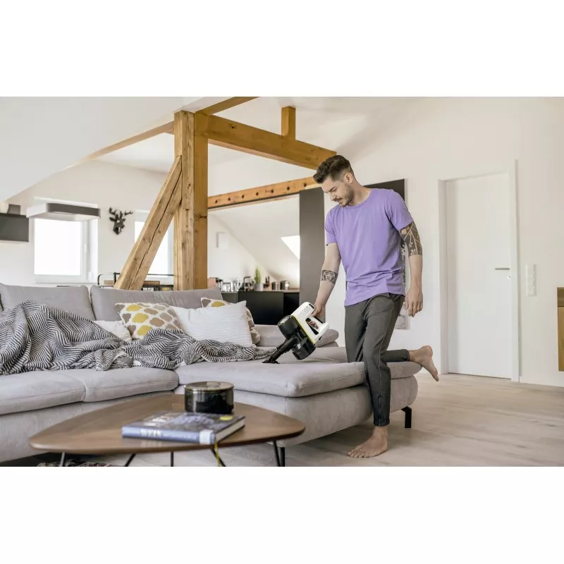 Aspirador escoba sin cable Kärcher VC 4 Cordless myHome ligero en color negro y amarillo con diseño ergonómico y depósito extraí