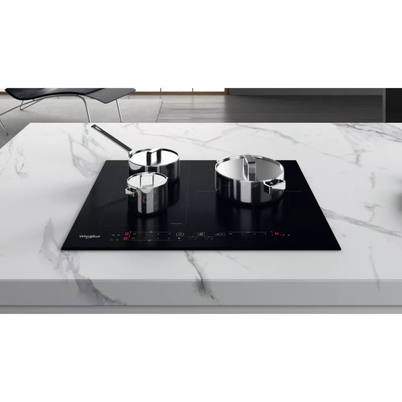Placa de inducción Whirlpool WL B2760 BF Flex 3 zonas de vidrio negro con diseño elegante y controles táctiles.