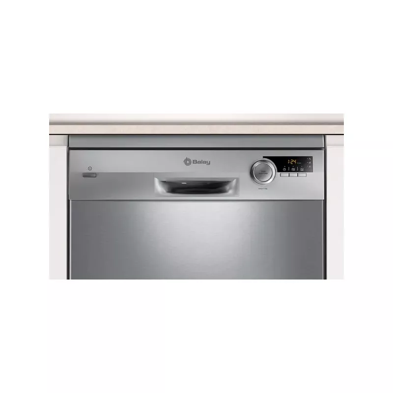 Lavavajillas Balay 3VS506IP 60 cm 12 servicios inox con acabado en acero y panel digital de control.