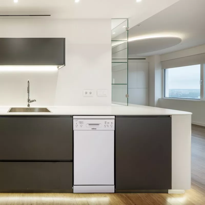 Lavavajillas Edesa EDW-4610 WH 45 cm 10 servicios blanco, elegante y compacto, ideal para cocinas modernas.