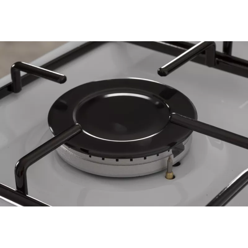 Cocina gas Nevir NVR-CB4P 4 fuegos con portabombonas, diseño en color blanco y acabados en metal negro.