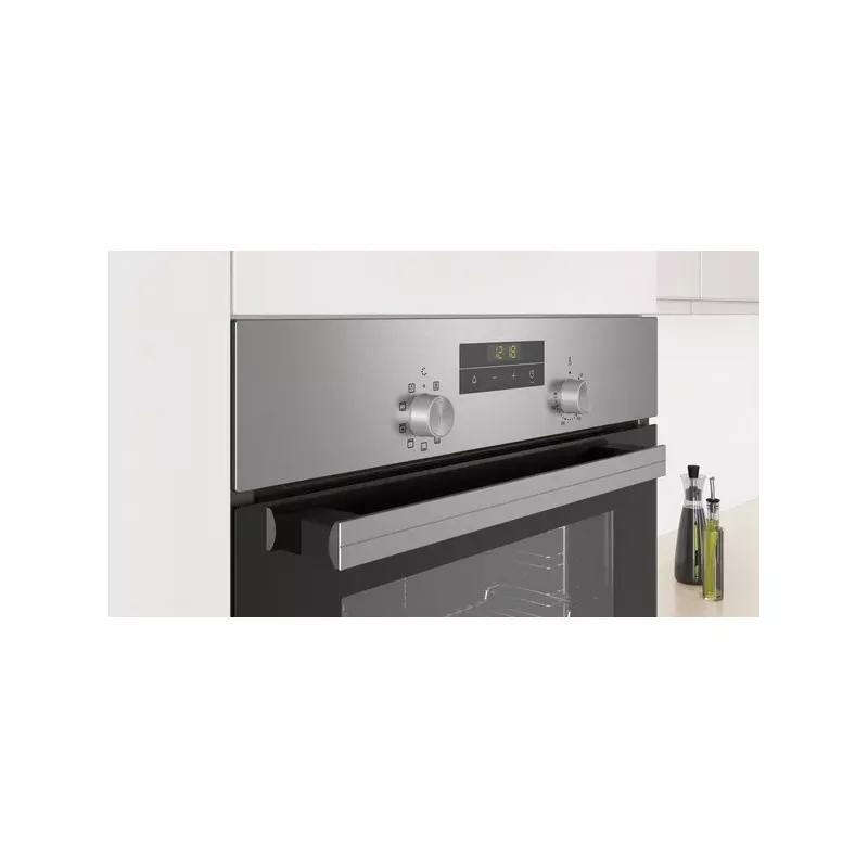 Horno multifunción Balay 3HB2031X0 66 L inox con acabado de acero y panel de control digital elegante.