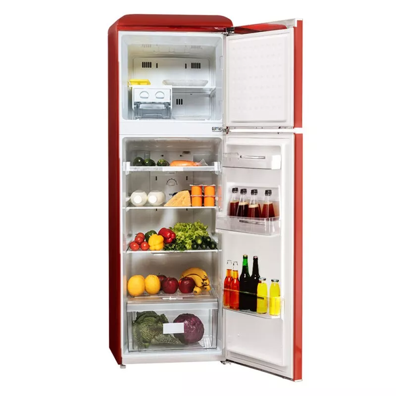 Frigorífico retro Svan SVRR1800 rojo 2 puertas 224 L con acabados brillantes y estantes ajustables.
