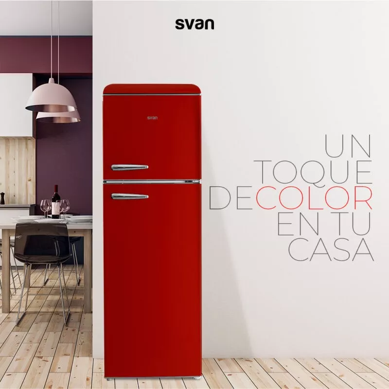 Frigorífico retro Svan SVRR1800 rojo 2 puertas 224 L con acabado brillante y diseño vintage ideal para cocinas modernas.