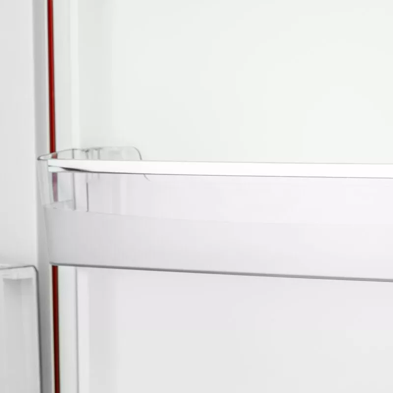 Frigorífico retro Svan SVRR1800 rojo 2 puertas 224 L con estantes de cristal y acabado brillante.